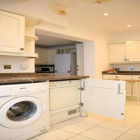 Oyo Timi Holiday Homes London Eksteriør billede