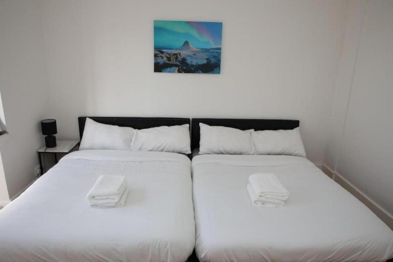 Oyo Timi Holiday Homes London Eksteriør billede