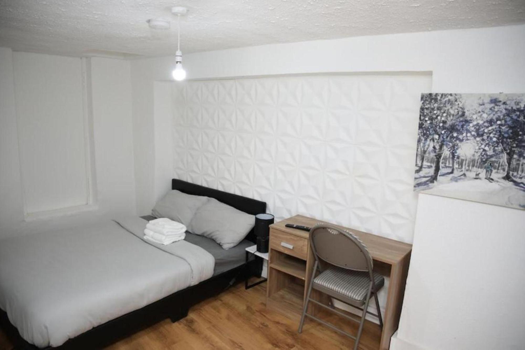 Oyo Timi Holiday Homes London Eksteriør billede