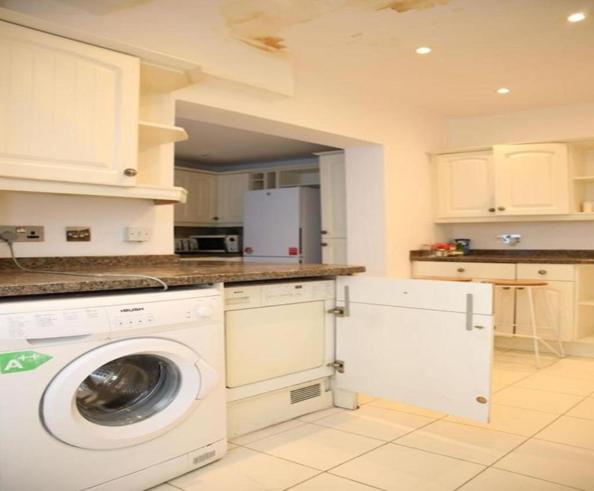 Oyo Timi Holiday Homes London Eksteriør billede