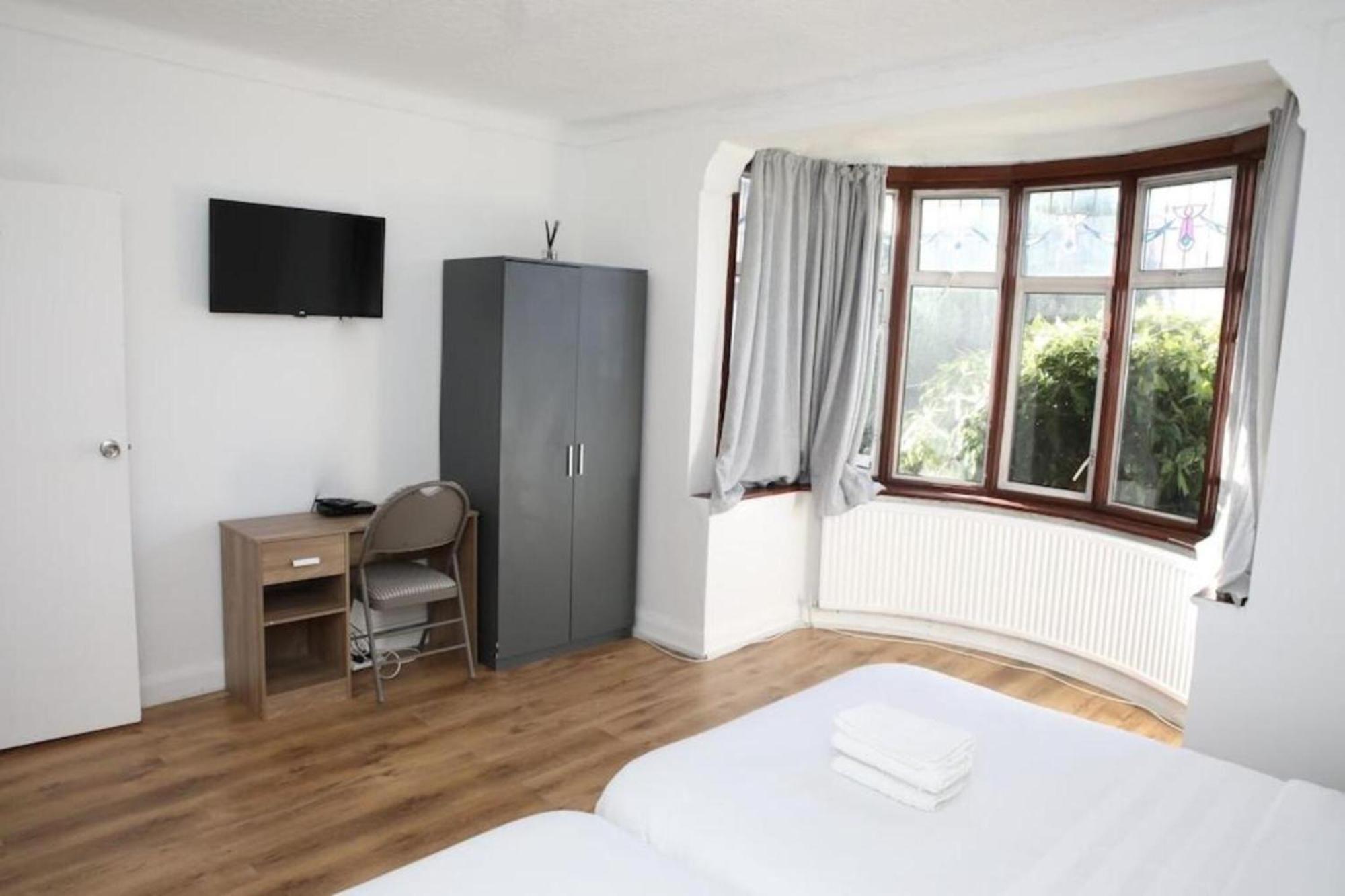 Oyo Timi Holiday Homes London Eksteriør billede