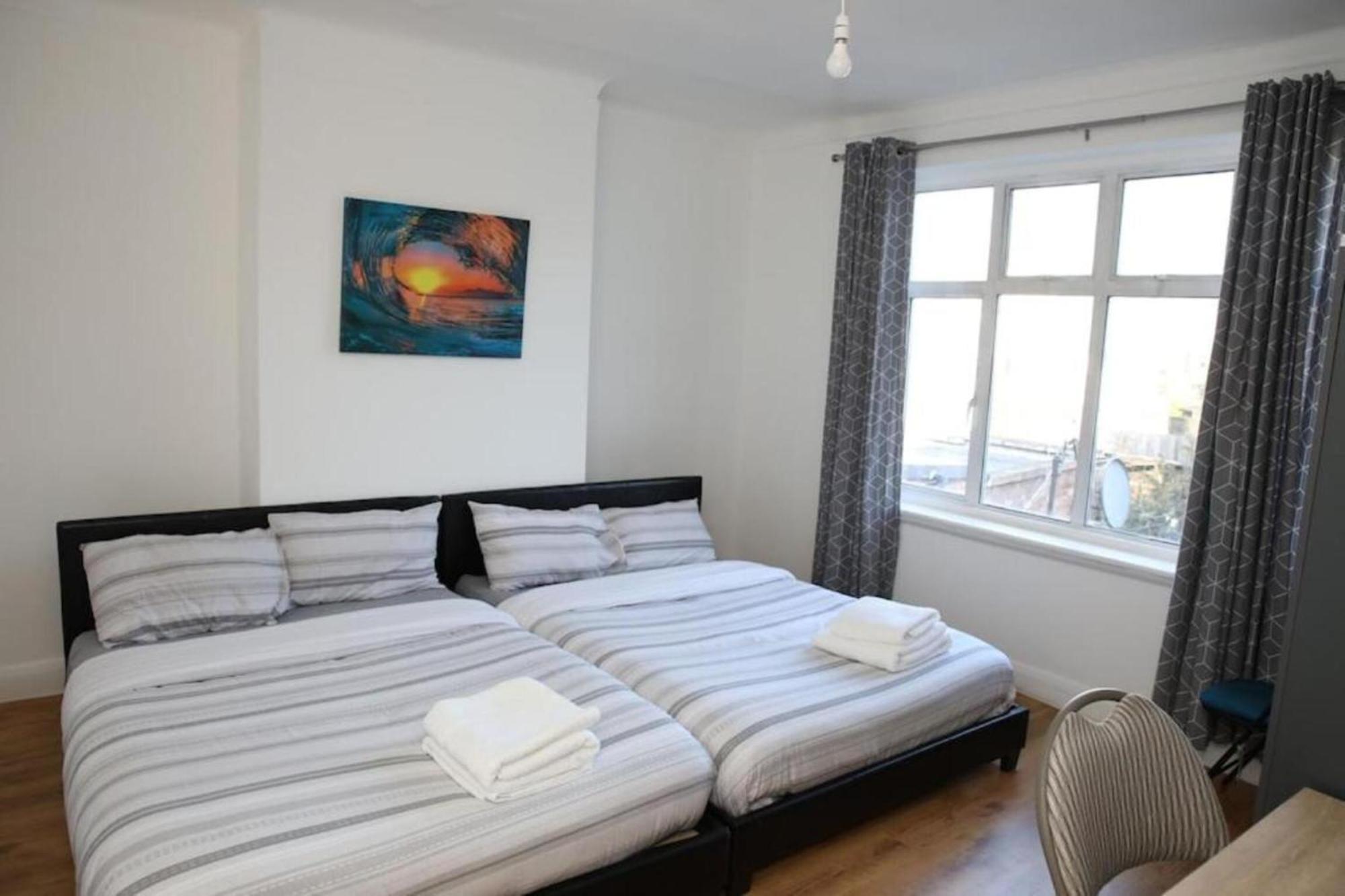 Oyo Timi Holiday Homes London Eksteriør billede